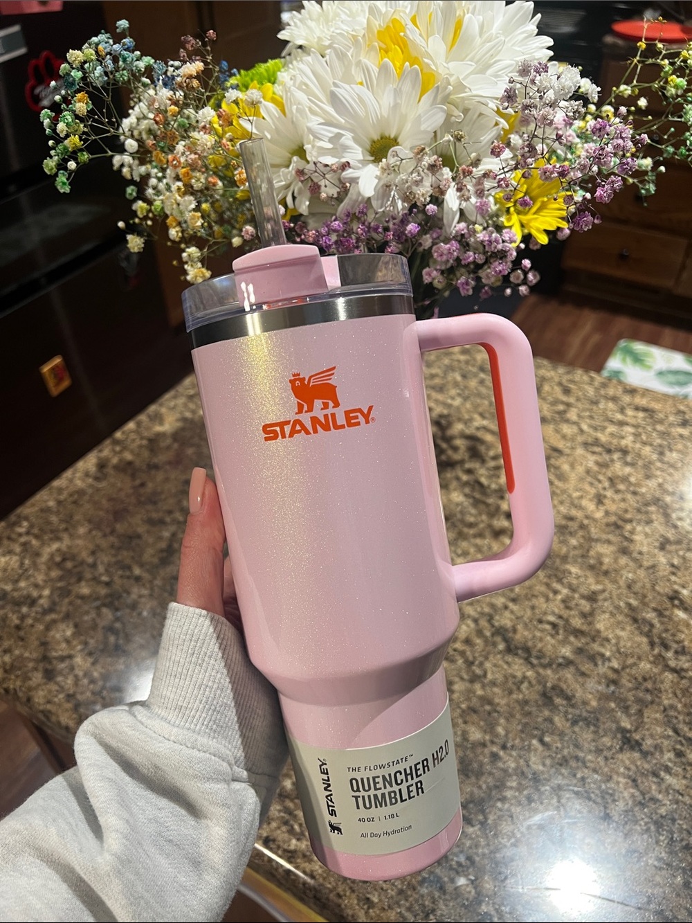 Stanley Pink Glitter Quencher H2.0 Travel Mug with Handle